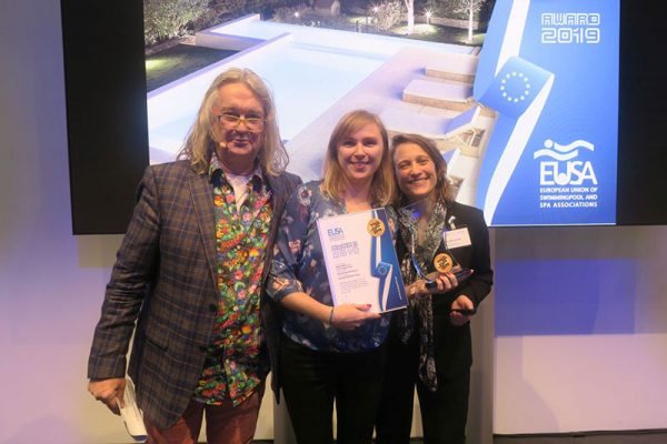 rosa-gres-premio-eusa-award-2019-mejor-piscina-01