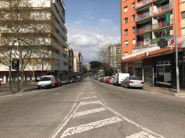 L'avinguda Primavera sense cotxes ni vianants