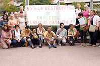 Treballadors i pares del Grup Catalònia protesten contra el Pla de Viabilitat