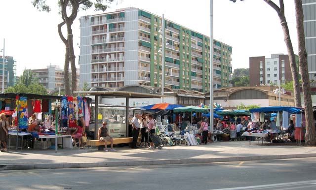 El mercadal de Fontetes ha tornat a la plaça