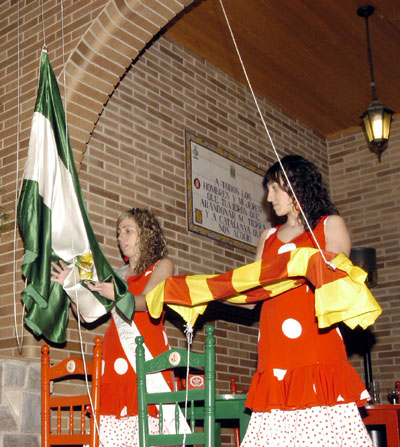 Hissada de les banderes andalusa amb motiu del Dia d'Andalusia