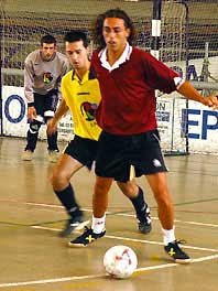 Café Americano i Nunca Máis guanyen els maratons de futbol sala