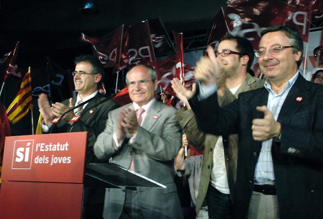 Montilla i Blanco defensen l'Estatut i acusen el PP de posar entrebancs al procés de pau al País Basc