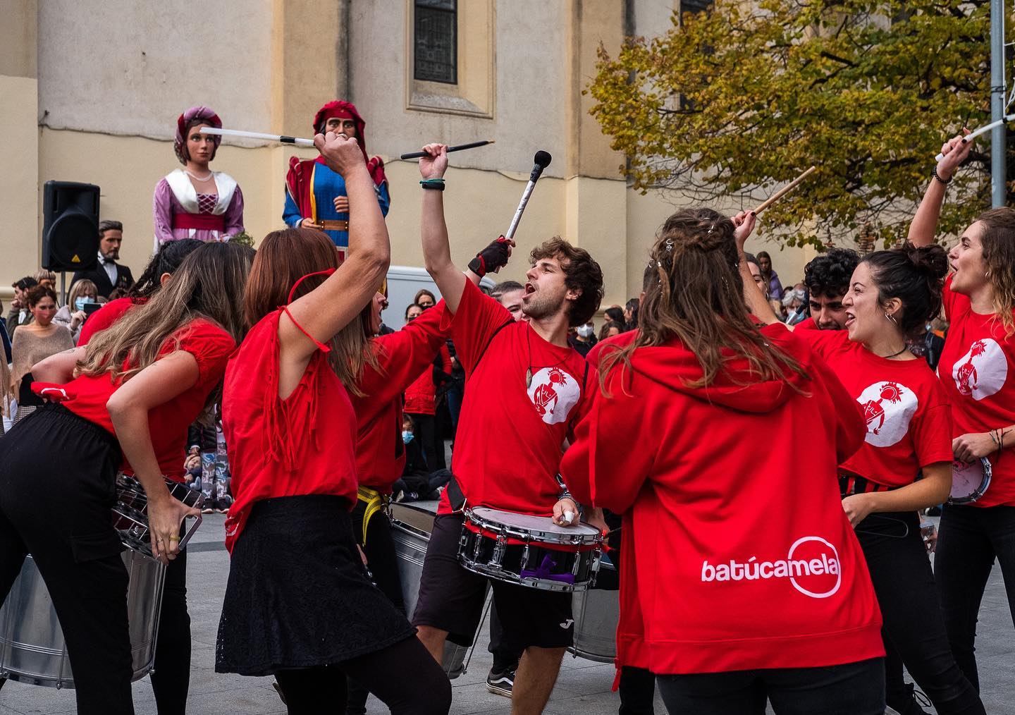 Torna l'Estimbada amb molta força i 8 grups participants