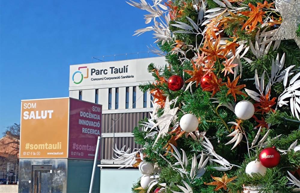 6.400€ per a la recerca amb la campanya 'Posa la teva bola de Nadal a l’arbre solidari del Parc Taulí'