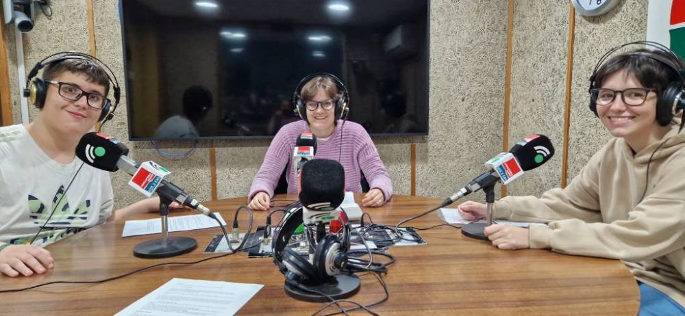 El CEE CFT Flor de Maig obre les emissions dels programes escolars a Cerdanyola Ràdio