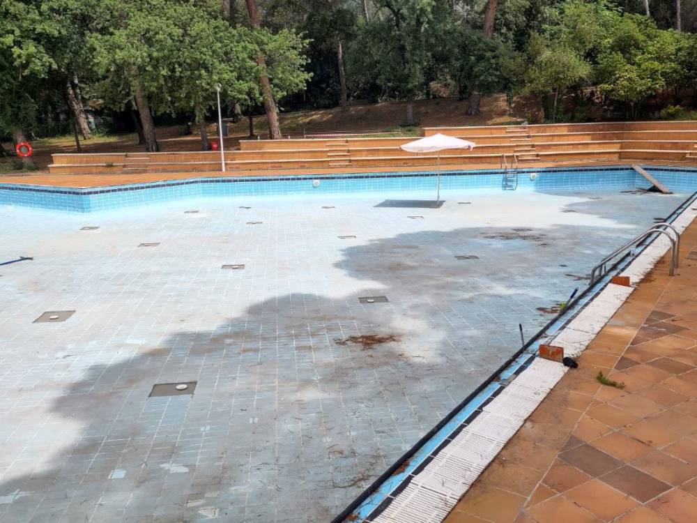 Esquerra afirma que les piscines buides demostren l’incompliment del govern del compromís d’estalvi per la sequera