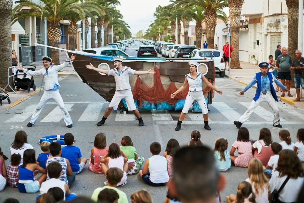 Glubs, finalista als MAX de teatre com a millor espectacle de carrer, obrirà el FIT 2024