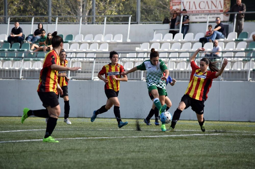 El líder visita Les Fontetes davant un Cerdanyola  femení necessitat de punts