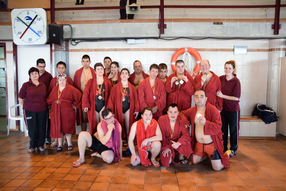 Els nedadors d'ASPADI recullen 21 medalles al Campionat de Barcelona de natació