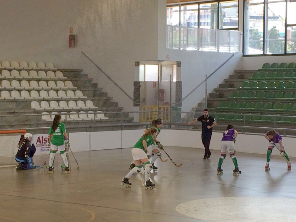 El femení d'hoquei patins torna al camí de la victòria (3-1)