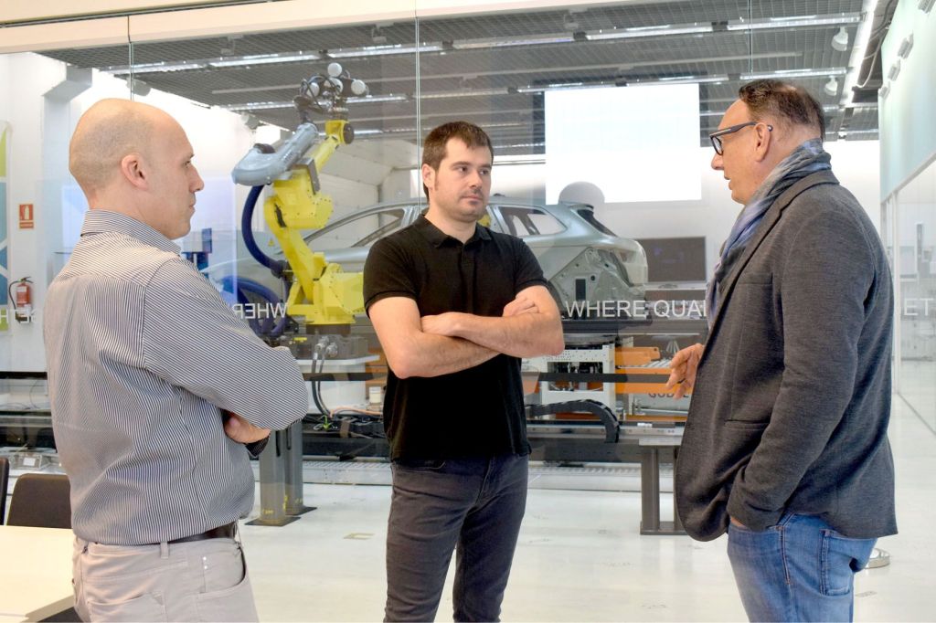 L'alcalde visita l'empresa Hexagon Manufacturing Intelligence