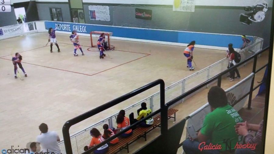 El Fem 16 del Cerdanyola CH goleja en el primer partit del Campionat d’Espanya