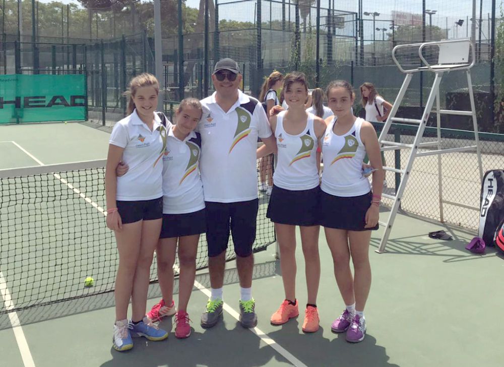 L’equip infantil femení del Club Tenis Cerdanyola subcampió de Lliga Catalana Comarques