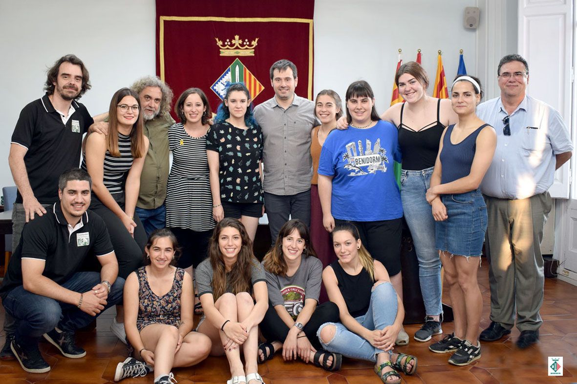 Recepció oficial al sènior femení del Club Handbol Cerdanyola