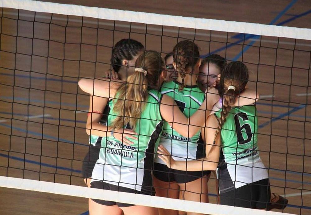 El Club Voleibol Cerdanyola presenta els seus equips en societat