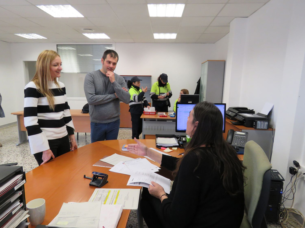 L'alcalde visita les noves dependències de l'Oficina Municipal d'Habitatge i Cerdanyola Promocions