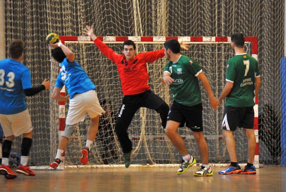 Doble victòria del Sarda d’handbol contra el Súria (31-26)