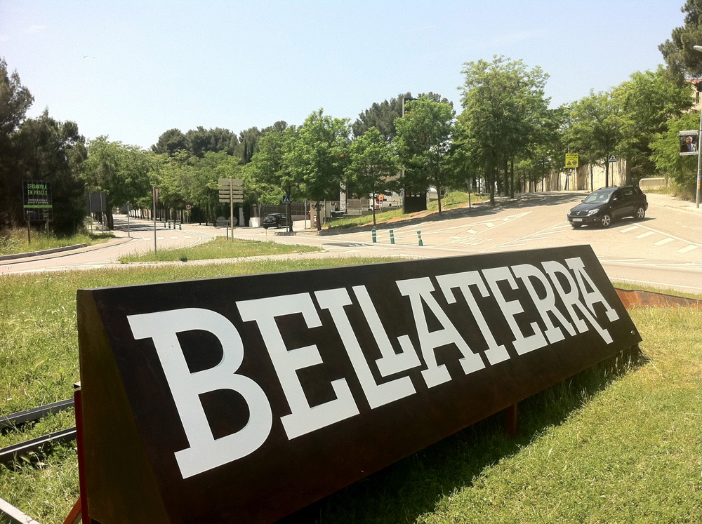 La recollida de firmes per l'agregacio de Bellaterra a Sant Cugat supera el 50% del cens