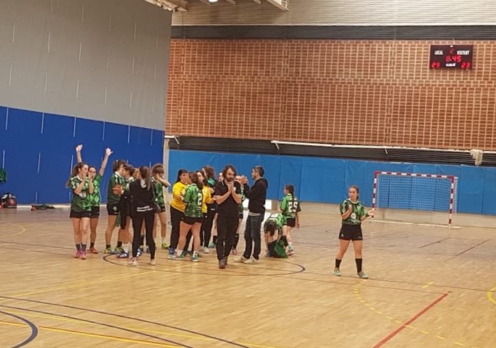 L'Handbol Cerdanyola femení venç a Guiera i segueix en la cresta de l'onada per pujar a la Lliga Catalana