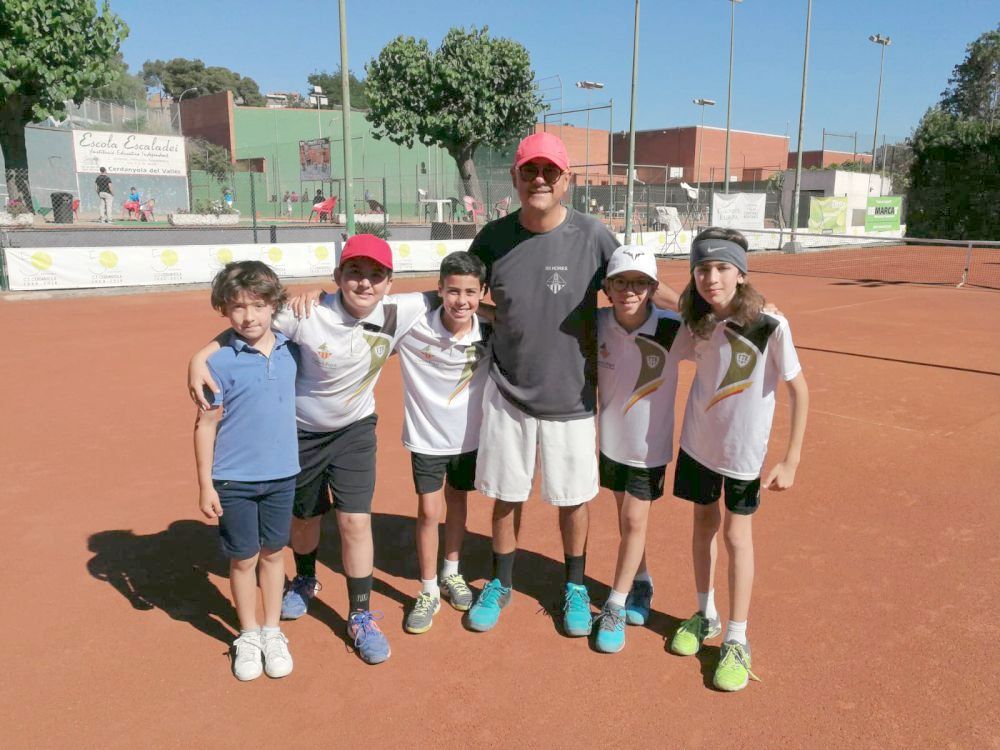 Tres equips del Club Tenis Cerdanyola sotscampions de la Lliga de Terrassa