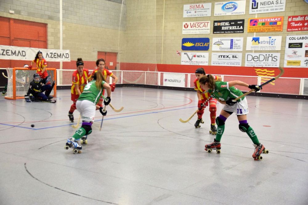 Contundent derrota de l'hoquei femení a Manlleu