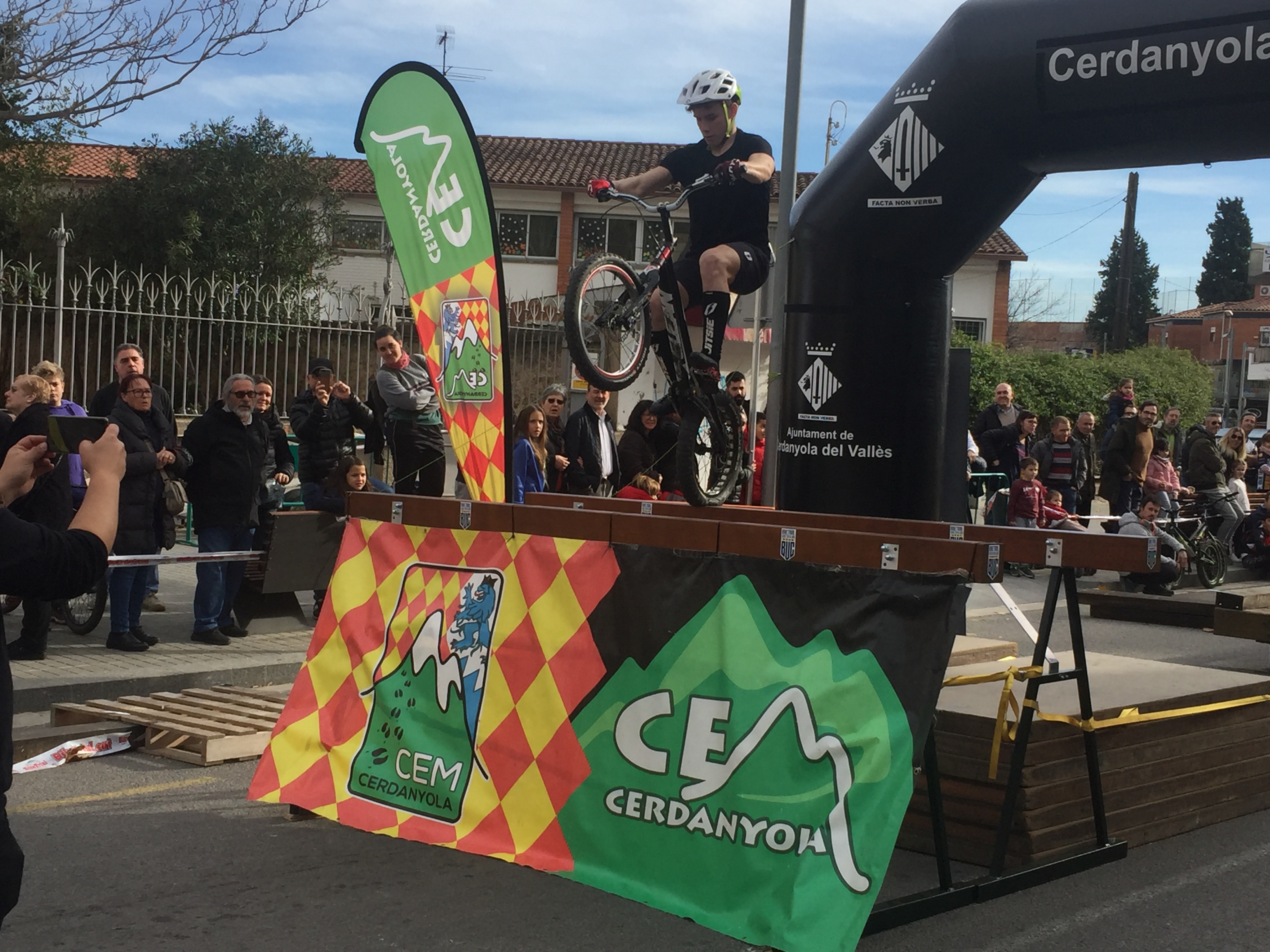 El Bike Trial aterra a Cerdanyola amb la intenció de quedar-s'hi