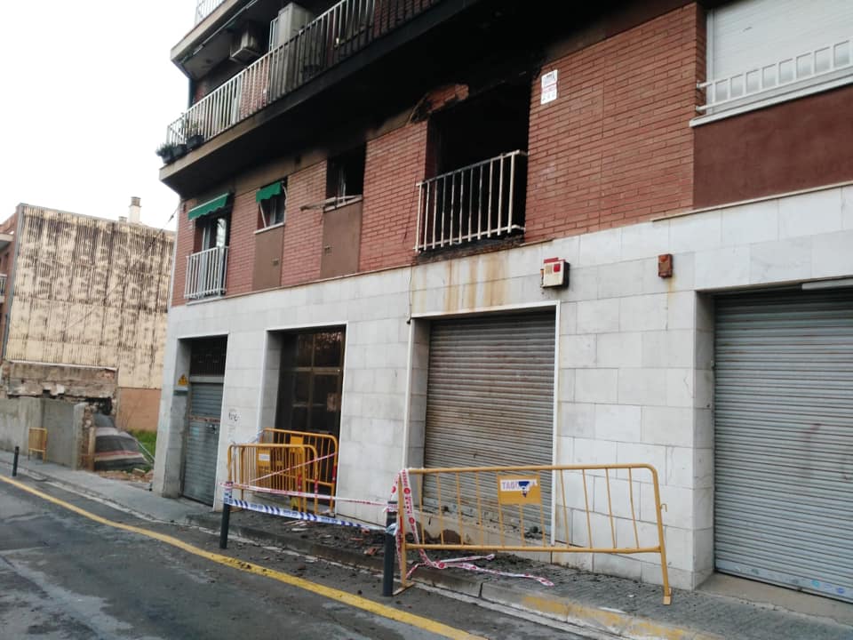 Extingit un incendi al Passatge de Can Codonyers