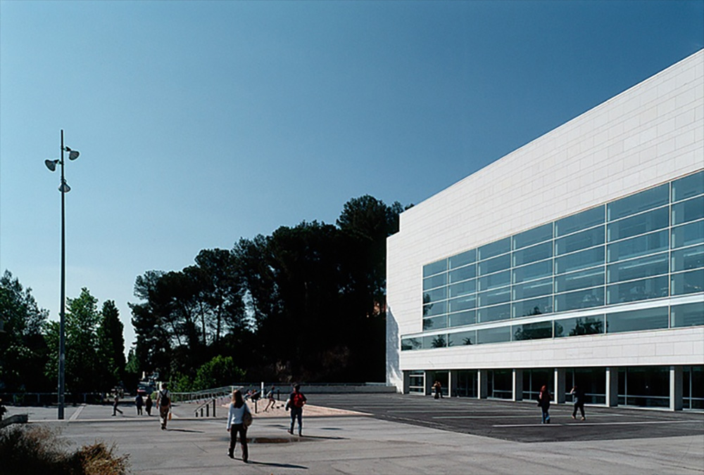 La UAB obre les biblioteques