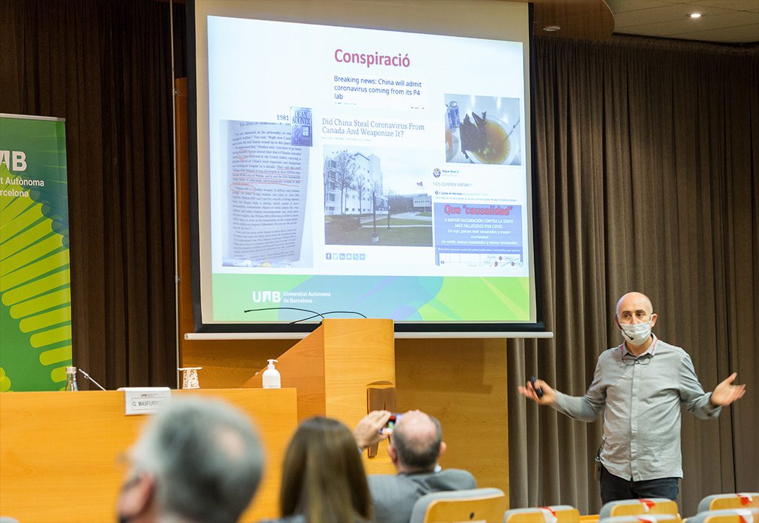 La UAB obre curs acadèmic amb un homenatge als investigadors de la Covid-19 i a l’esforç dels docents en la pandèmia