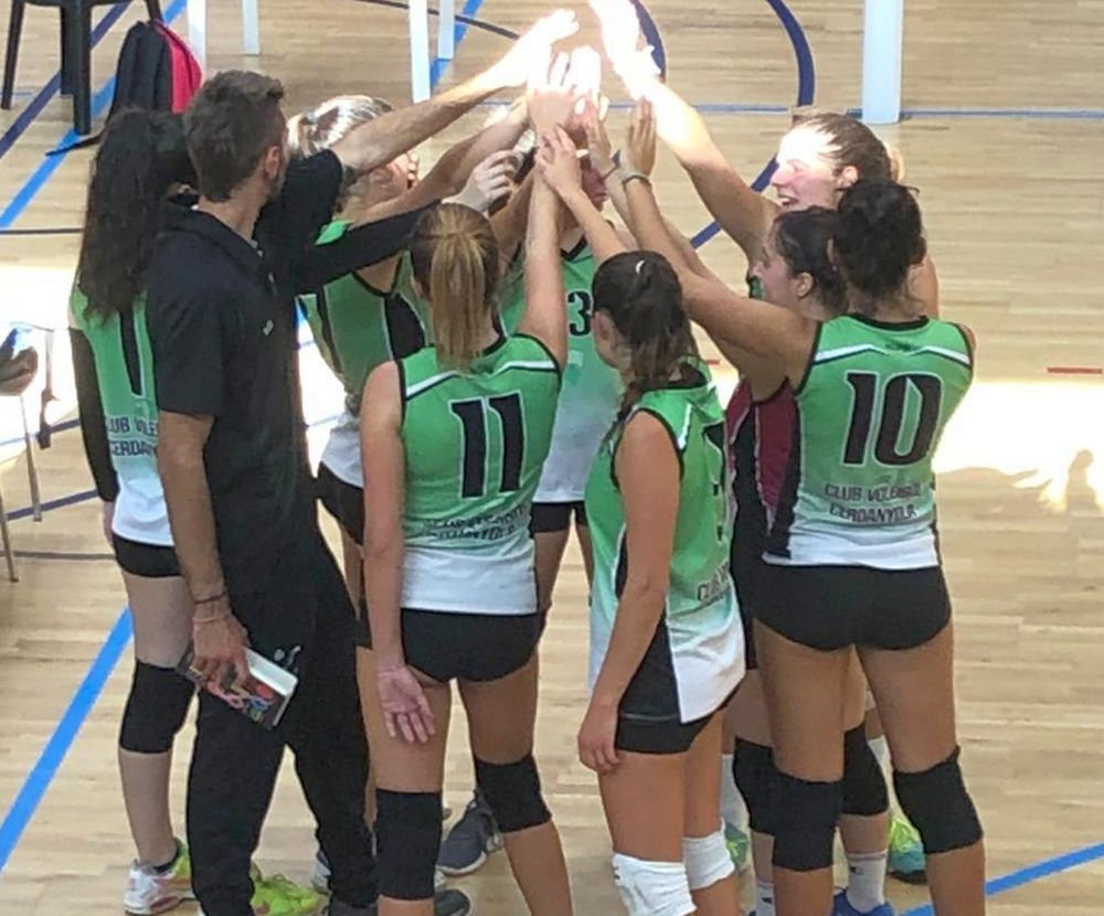 El Club Voleibol  Cerdanyola suma la segona victòria (3-0)