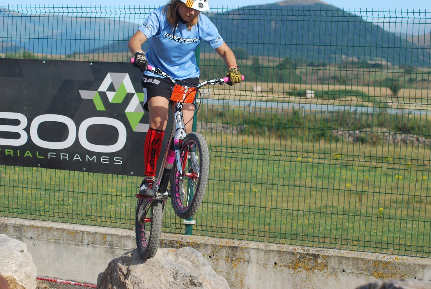 Júlia Mallén guanya el Campiona de Catalunya i Espanya de Biketrial