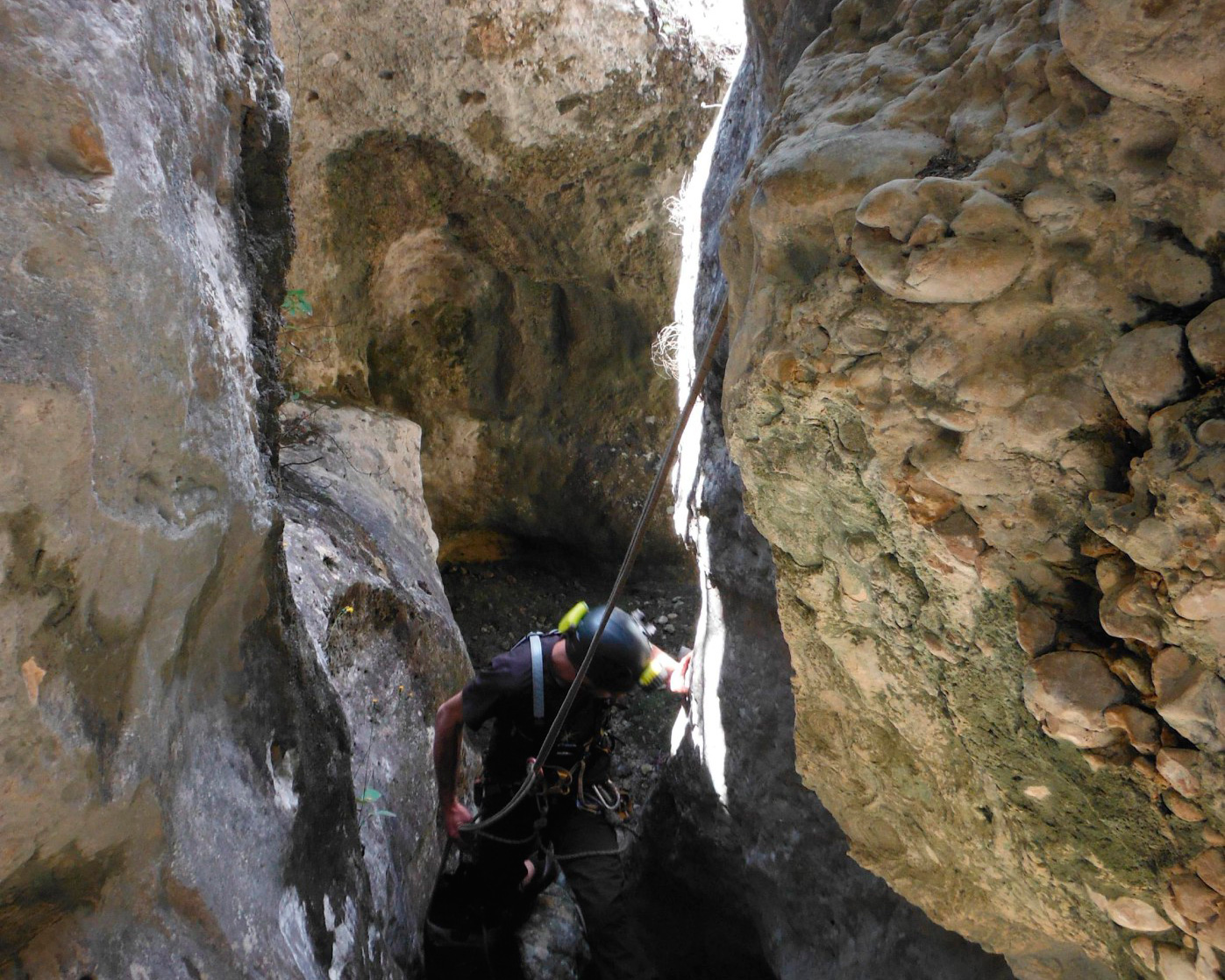 El CEM Cerdanyola organitza un curs de descens de barrancs