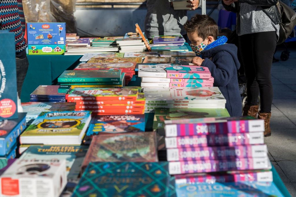 Les parades de llibres i roses sortiran al carrer a Cerdanyola per Sant Jordi