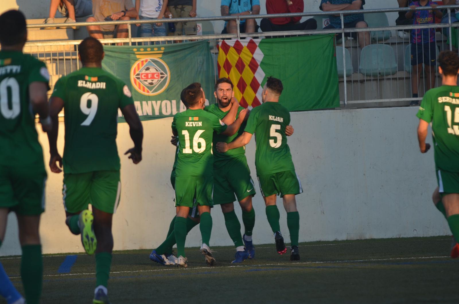 El Cerdanyola sap patir i venç el Prat (2-1)