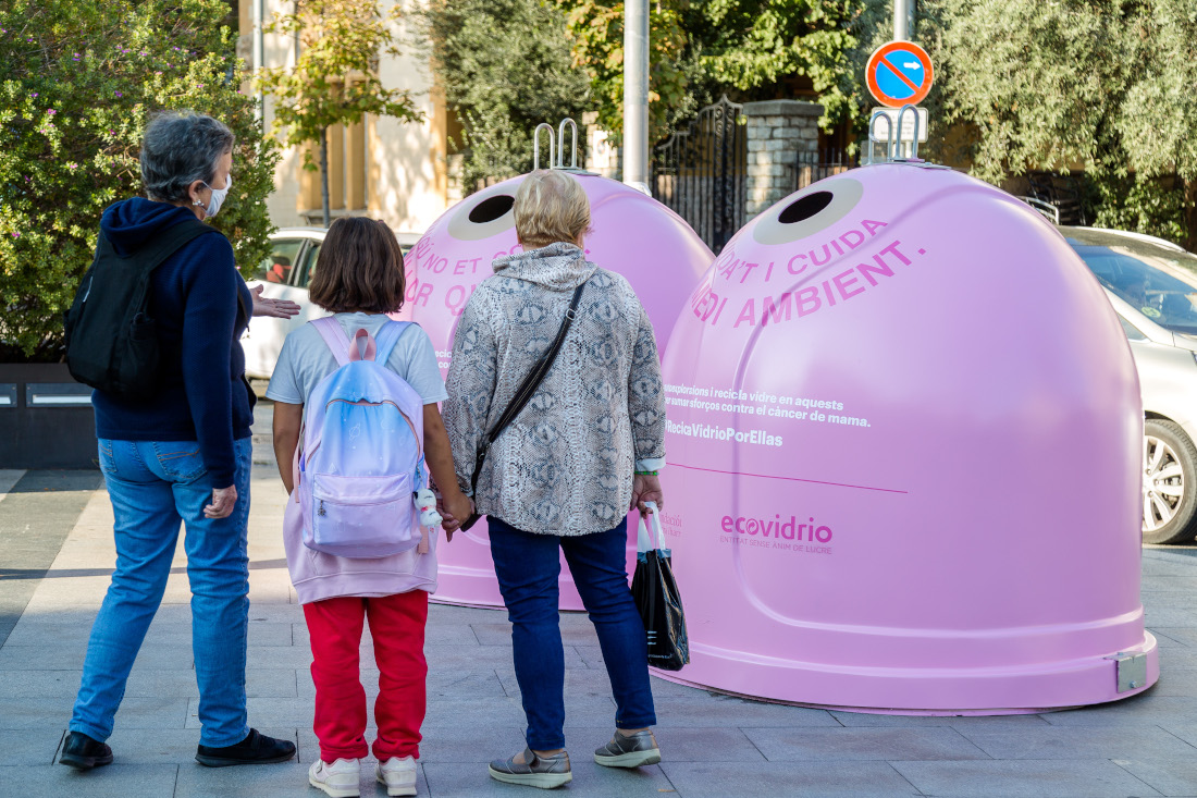 Cerdanyola commemora el Dia Internacional Contra el Càncer de Mama