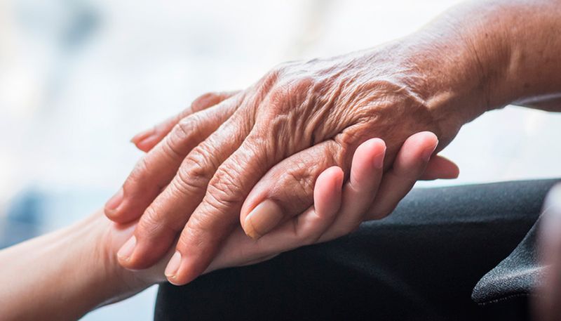 L’Ajuntament ha signat un conveni de col•laboració amb l’Associació Catalana per al Parkinson