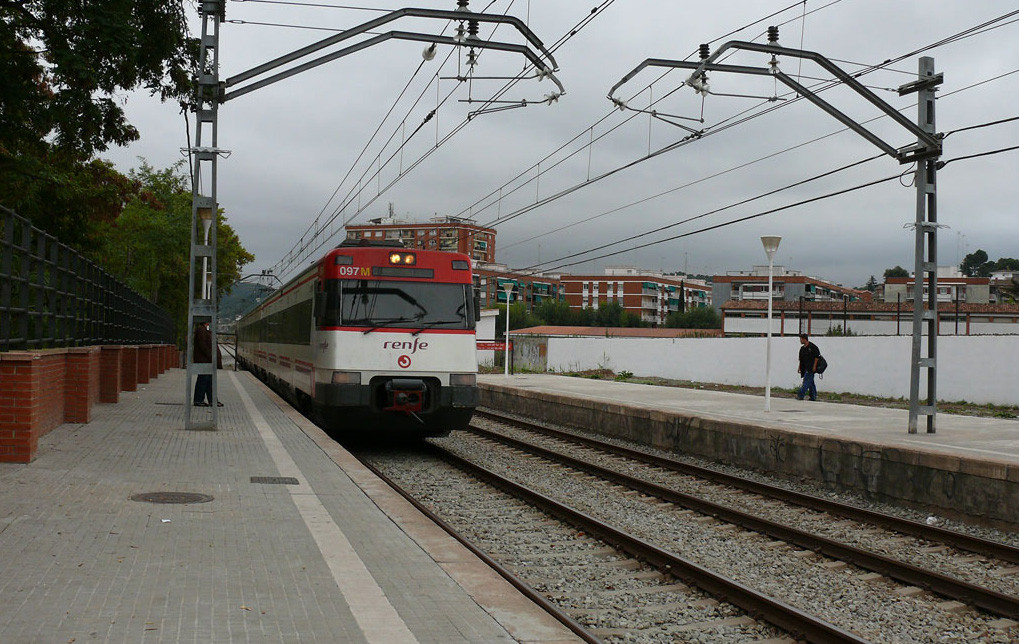 Nova jornada de caos a Rodalies amb col·lapse de trànsit també per la pluja