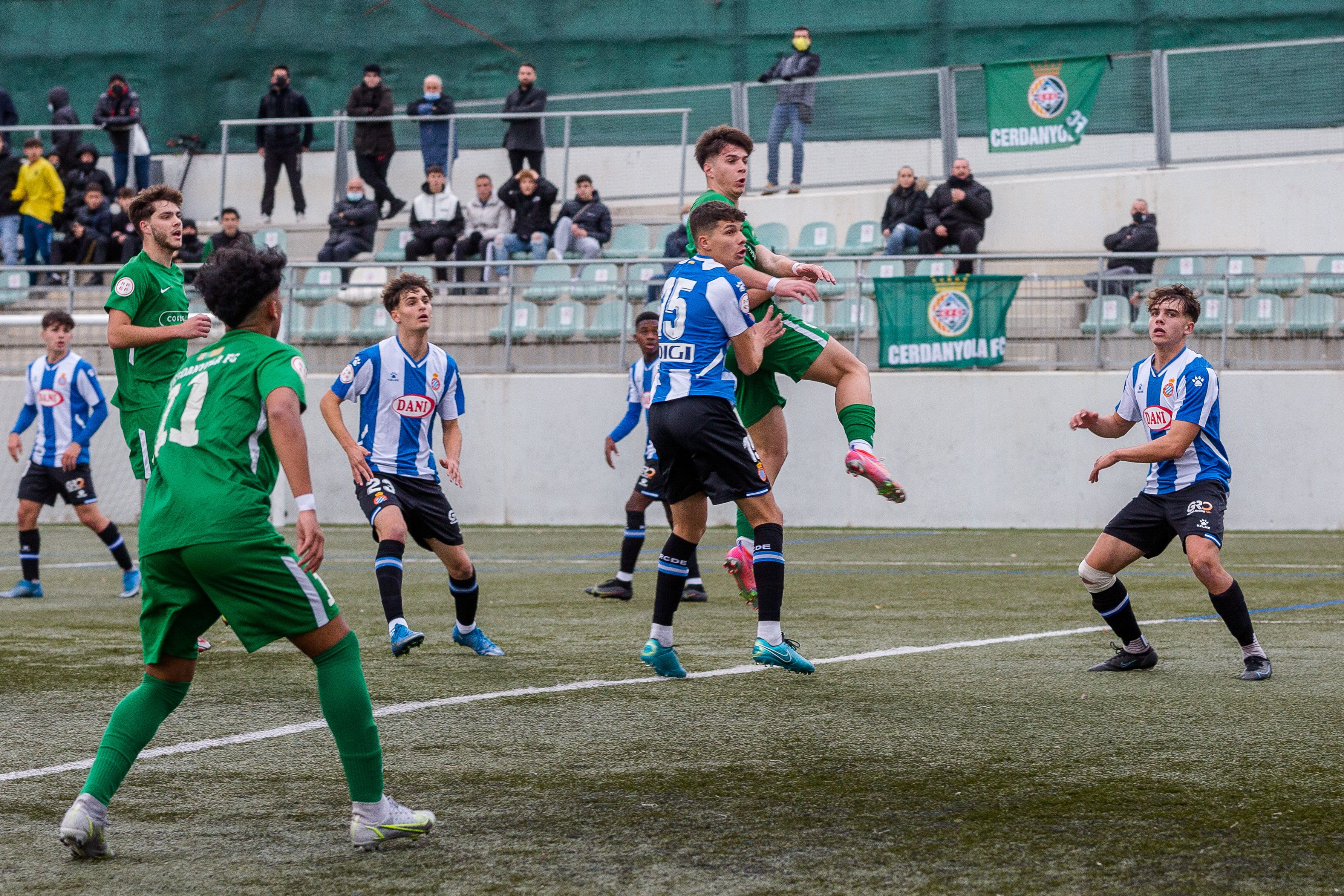 Partit digne del Juvenil A davant l’Espanyol, però sense fortuna (0-3)