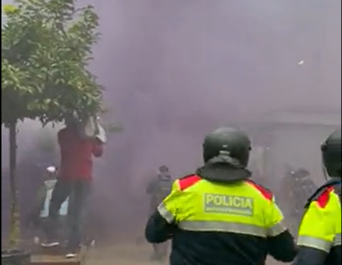 Càrregues policials a la UAB en un nou episodi de tensió entre independentistes i constitucionalistes