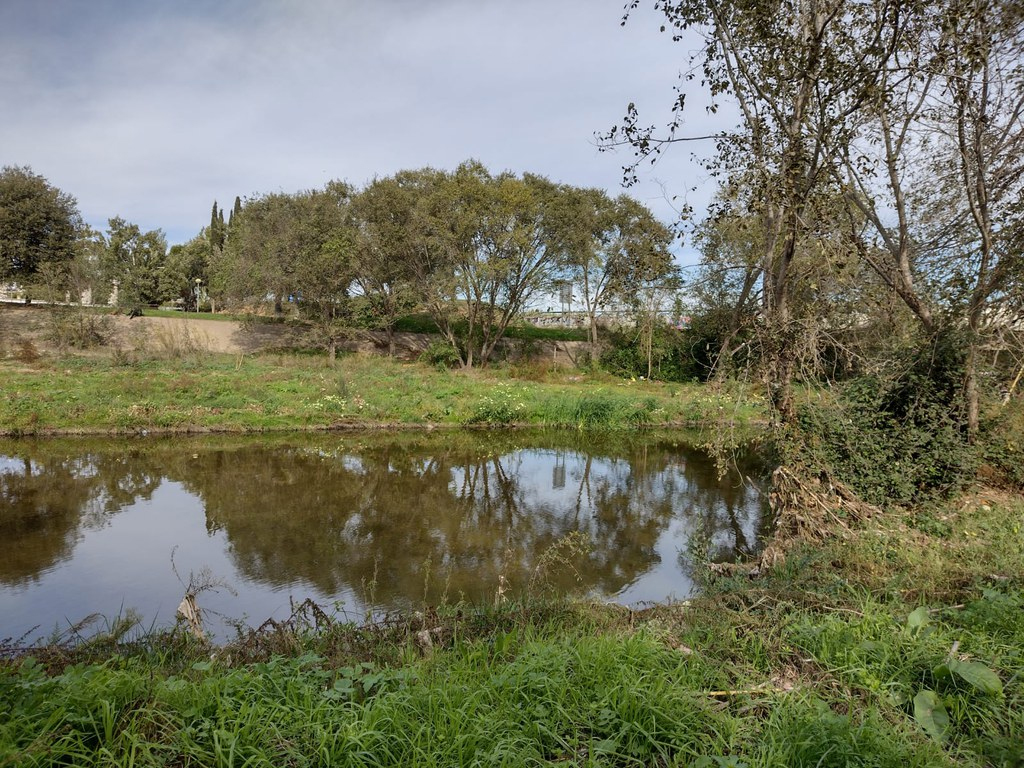 Ripollet inicia les obres d'un pas fluvial al riu Sec que conecta amb Cerdanyola